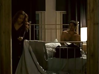 Big Booty Tranny Դեբորա Տավարեսը միանգամից երկու կոշտ կոճ է բռնում