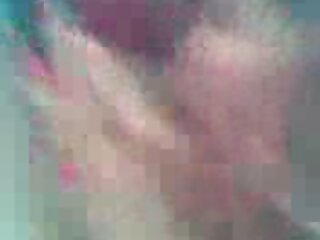 Ավստրիայի լեսբուհին լիզում է ընկերուհիների մազոտ փիսիկը