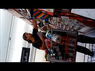 18 Videoz - Nikki Hill - Թեժ շիկահերը հիանալի է ծիծաղում