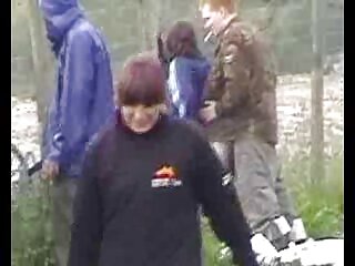 Սիրողական տիկին գեղեցկուհի Բենզեյը մերկացած անալ սեքս է արել մեծ ձագի հետ