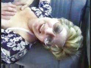 Amazարմանալի բնական կրծքեր վեբ -տեսախցիկի վրա