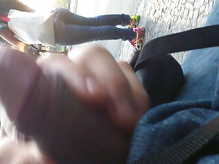 Ai Mizushima Japanապոնիա աշակերտուհին լափում է խմբով